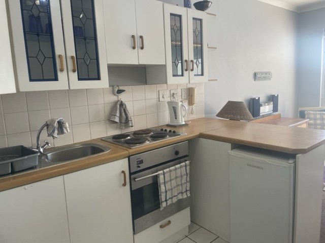 To Let 1 Bedroom Property for Rent in Fish Hoek Western Cape